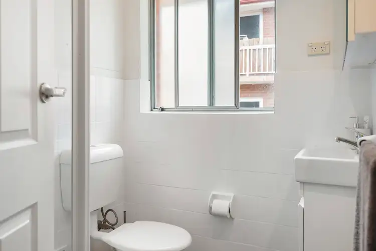 Fifth view of Homely apartment listing, 15/11-13 Rowe Street, Freshwater NSW 2096