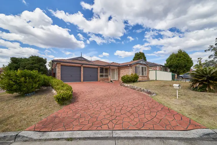 25 Blamey Road, Wattle Grove NSW 2173