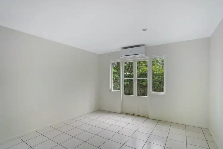 2/54 Endeavour Street, Clifton Beach QLD 4879