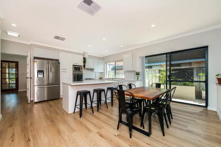 10 Verona Way, Ellenbrook WA 6069