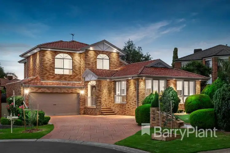5 Hilliana Waters, Mill Park VIC 3082