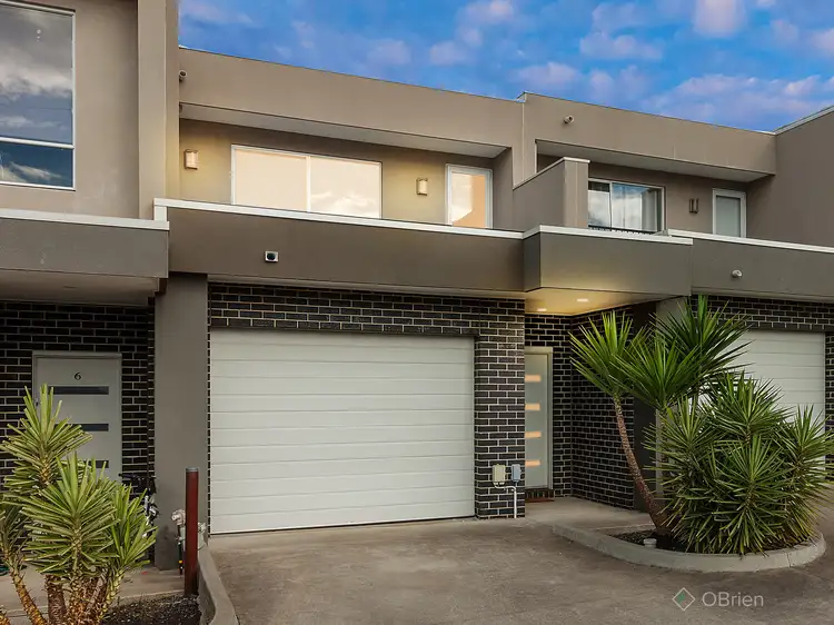 7/14-15 Hazelmere Avenue, Cranbourne West VIC 3977
