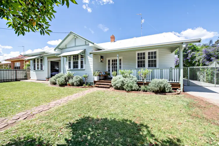 19 Short Street