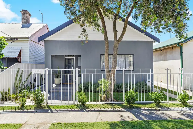 12 Roe Street, Mayfield NSW 2304
