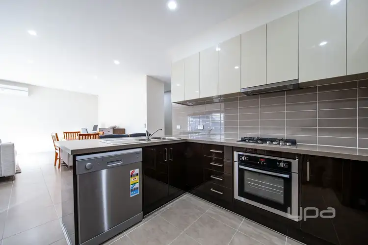 Fifth view of Homely house listing, 8/3 Stratheden Court, Sydenham VIC 3037