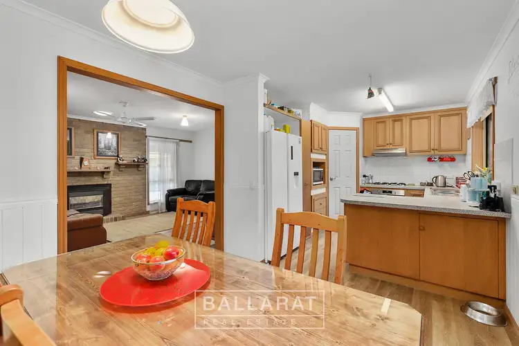 Fifth view of Homely house listing, 4 Bogart Drive, Wendouree VIC 3355