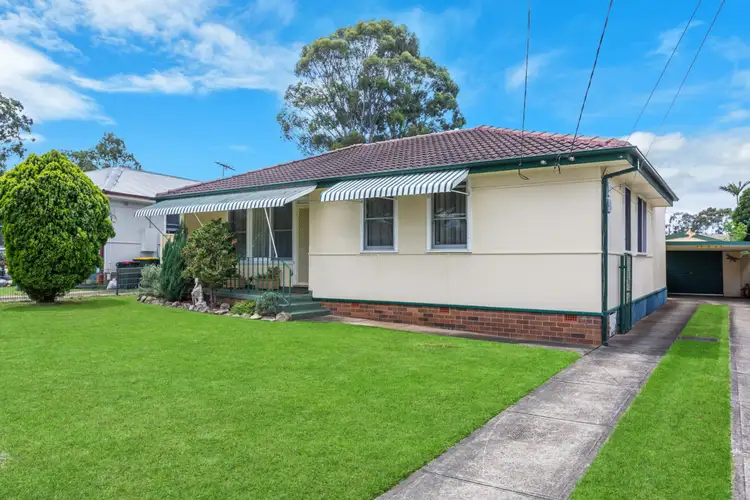 19 Dundee Street, Sadleir NSW 2168