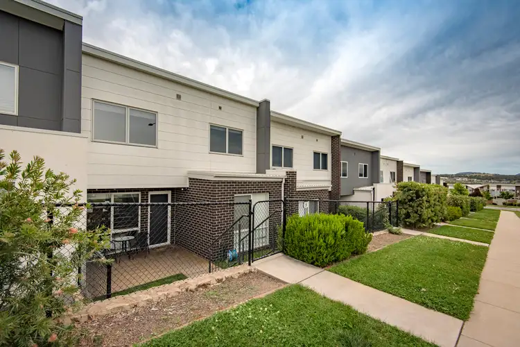 9/11 Castan Street, Coombs ACT 2611