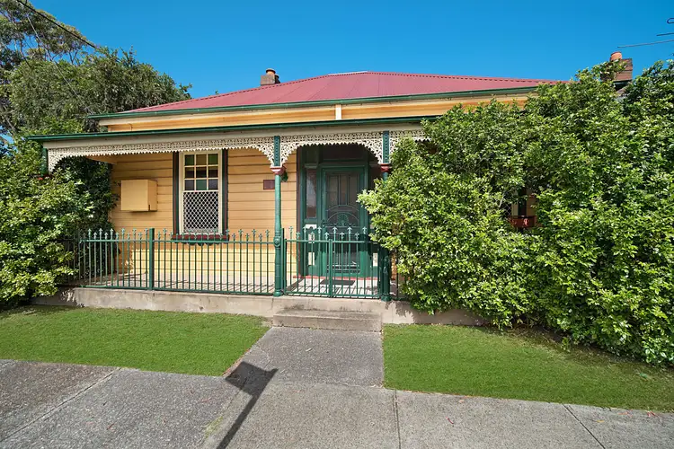 27 Cameron Street, Hamilton NSW 2303
