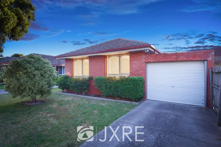 2/32-34 Truganini Road, Carnegie VIC 3163