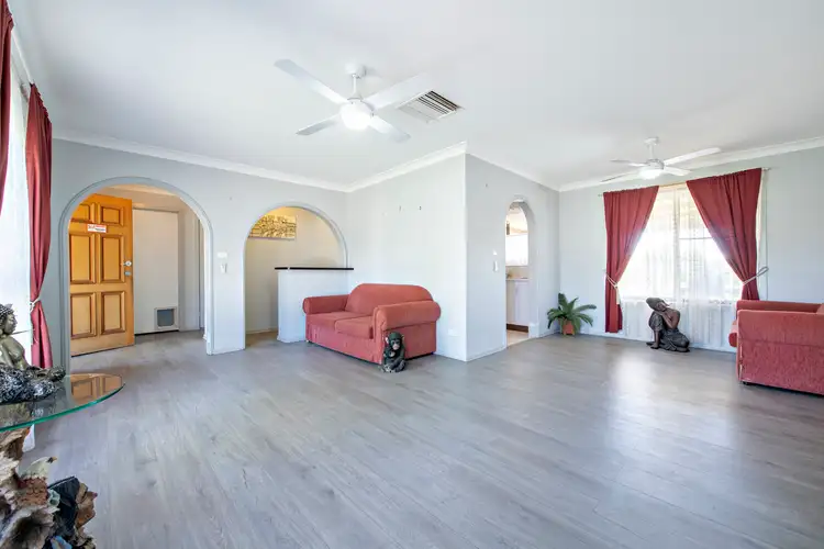 Third view of Homely house listing, 5 Flinders Close, Dubbo NSW 2830