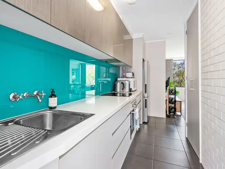 Third view of Homely unit listing, 15/6 Riverview Terrace, Hamilton QLD 4007