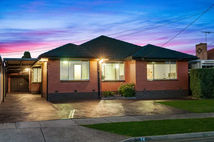 14 Chelmsford Crescent, St Albans VIC 3021