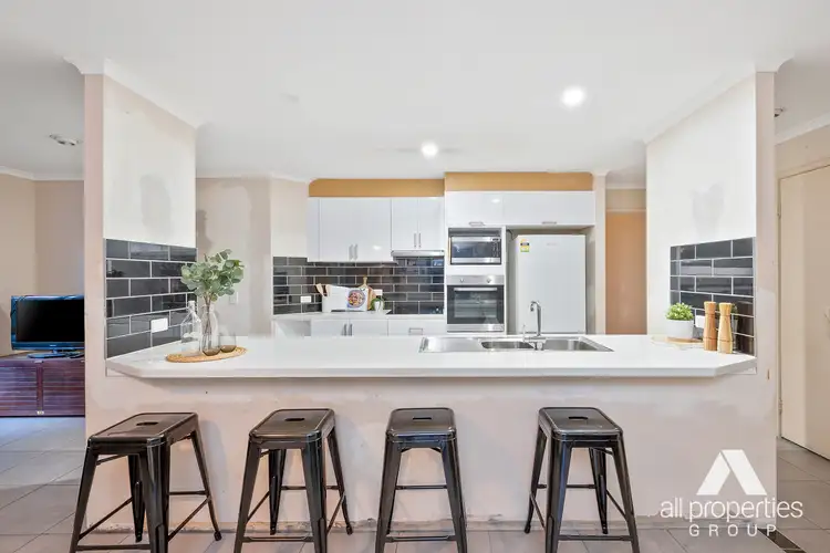 Second view of Homely house listing, 124 Emerald Drive, Regents Park QLD 4118