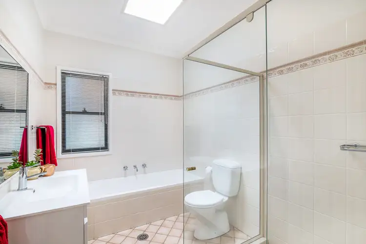 Sixth view of Homely villa listing, 4/27-29 Old Taren Point Road, Taren Point NSW 2229