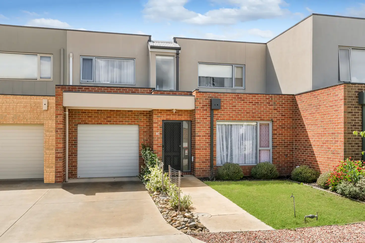 Main view of Homely townhouse listing, 10/131 Havlin Street East, Flora Hill VIC 3550