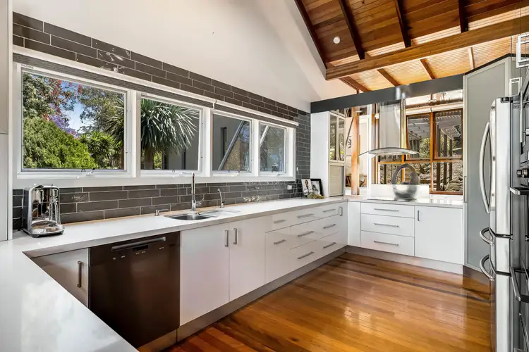 Fifth view of Homely house listing, 2 Carlyle Court, Middle Ridge QLD 4350