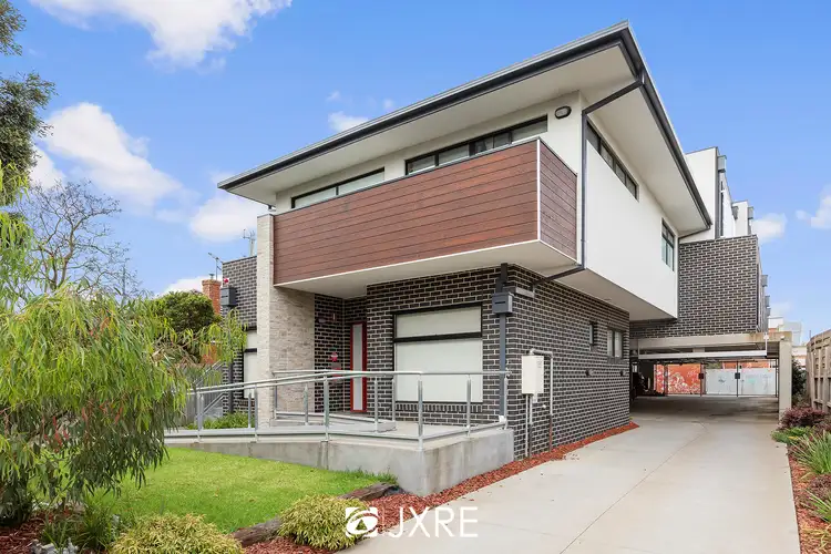 201/4 Nicholson Court, Clayton VIC 3168
