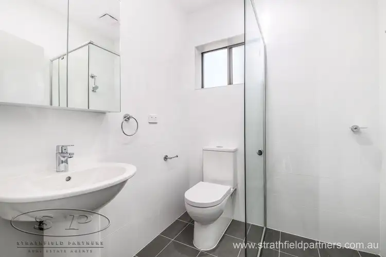 Fourth view of Homely unit listing, 31 Swan Avenue, Strathfield NSW 2135