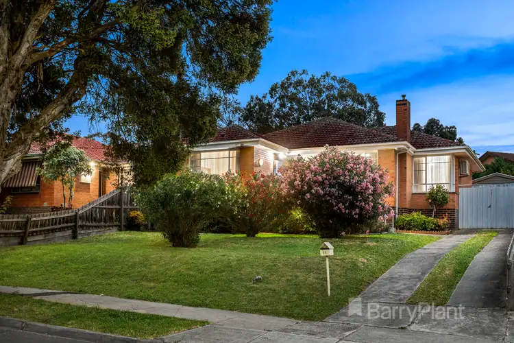11 Dundee Street, Watsonia North VIC 3087