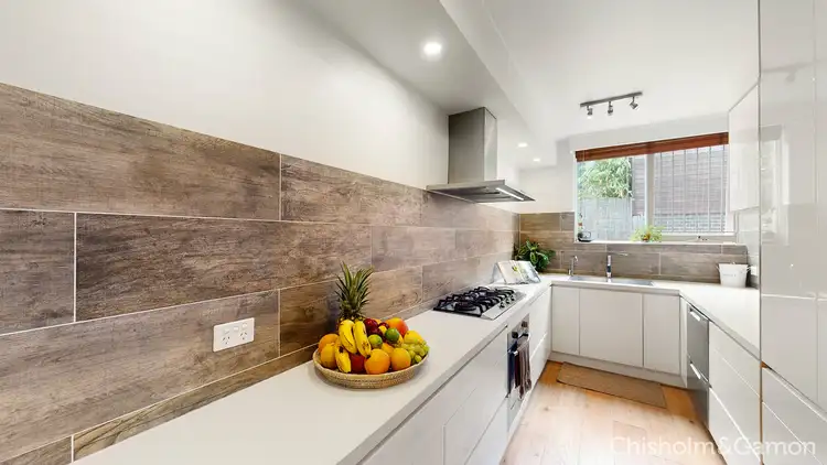 3/4 John Street, Elwood VIC 3184