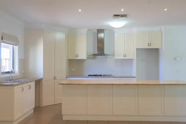 Second view of Homely house listing, 10 Glenda Court, Robinvale VIC 3549