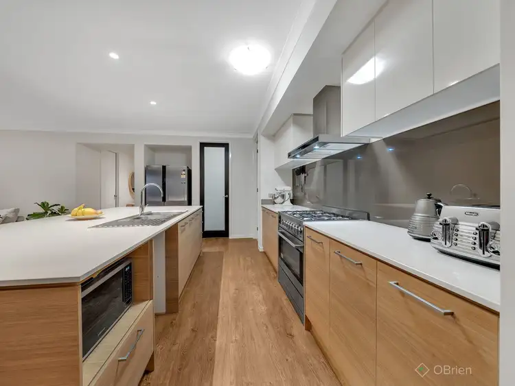 Fifth view of Homely house listing, 41 Glenrose Boulevard, Clyde North VIC 3978