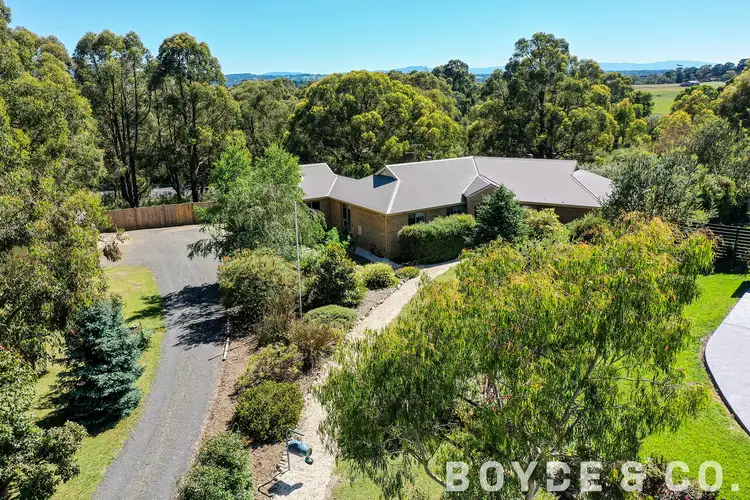 9 Hague Court, Drouin VIC 3818