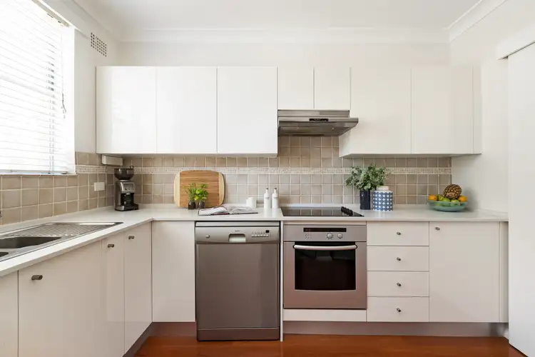 Sixth view of Homely unit listing, 2/32 Clarence Avenue, Dee Why NSW 2099