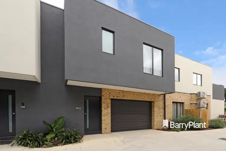 Main view of Homely townhouse listing, 6 Aston Place, Bayswater VIC 3153