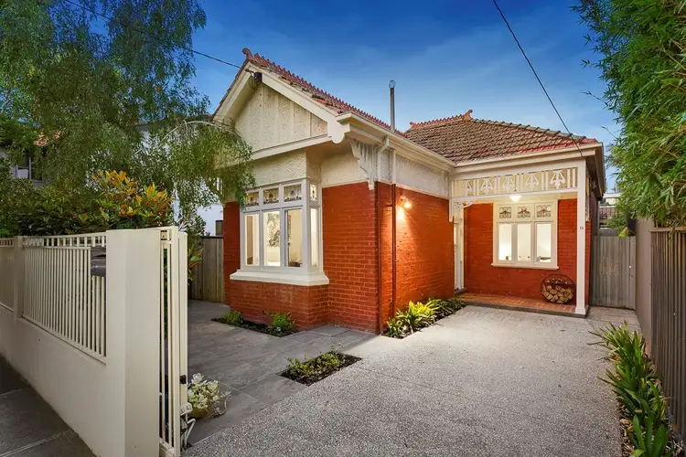 18 Meredith Street, Elwood VIC 3184