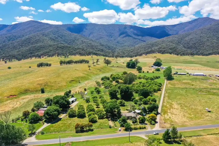 59 Mullagong Road, Upper Gundowring VIC 3691