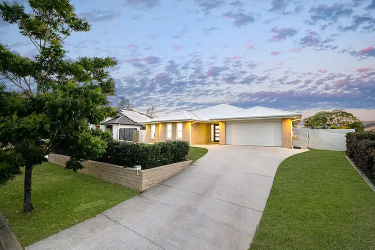7 Kauri Pine Close, Moggill QLD 4070