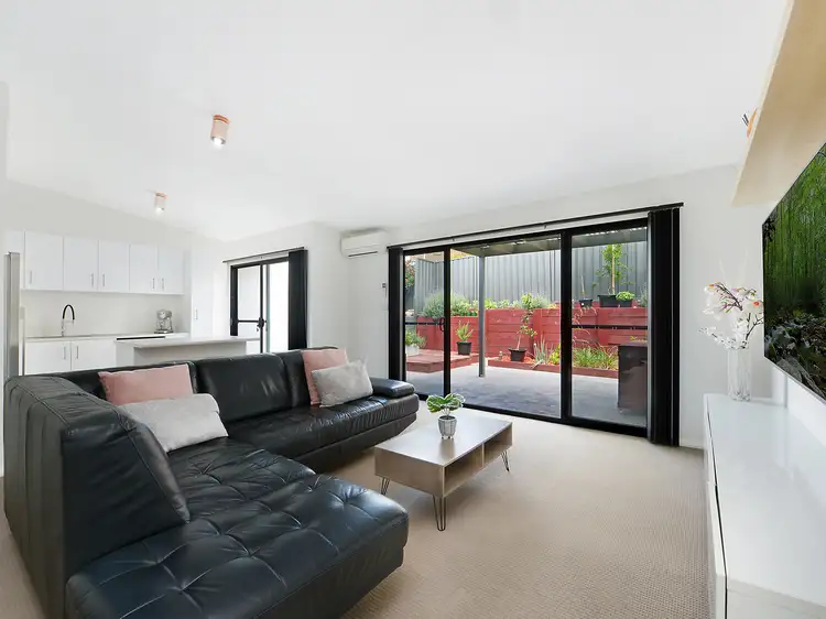 Main view of Homely townhouse listing, 3/1 Hingston Close, Lake Heights NSW 2502