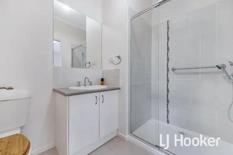 Sixth view of Homely house listing, 5 Tranquil Lane, Cranbourne North VIC 3977