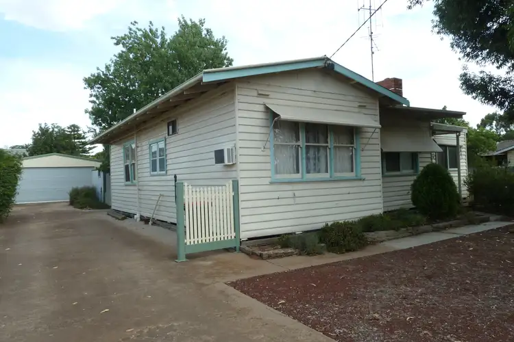 7 Wilson Street, Charlton VIC 3525