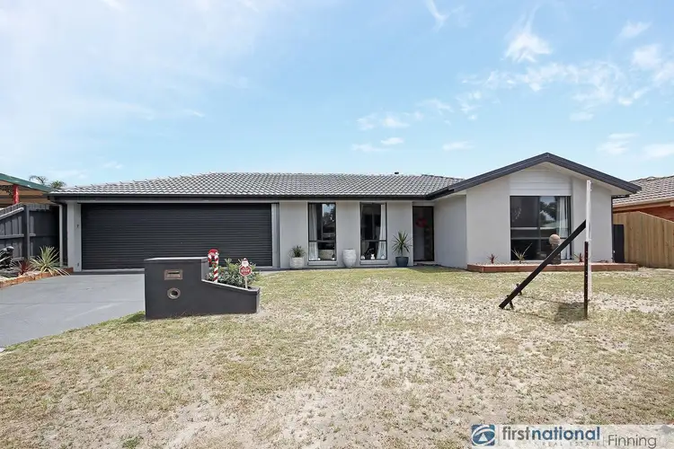7 Broome Crescent, Cranbourne North VIC 3977