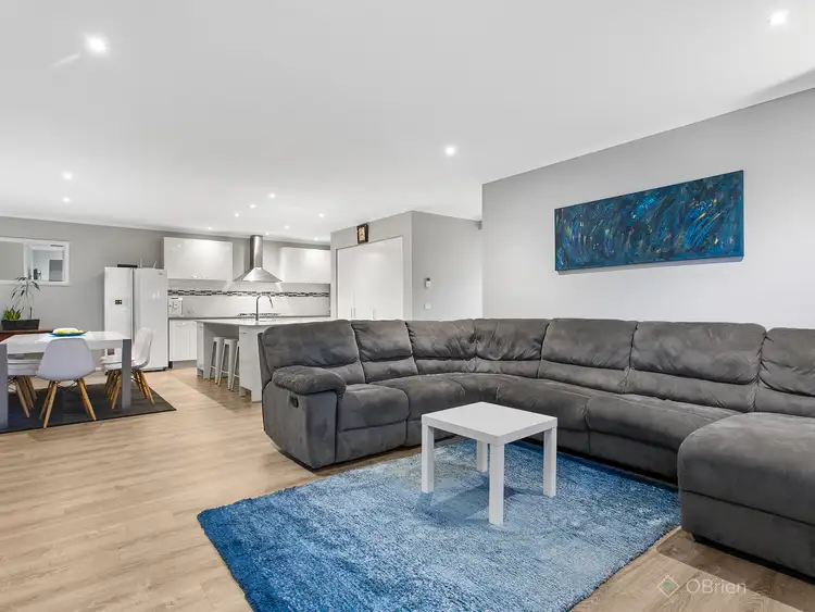 Sixth view of Homely house listing, 2 Sunhill Way, Berwick VIC 3806