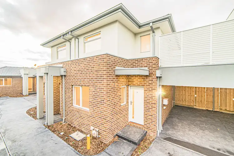 Main view of Homely unit listing, 3/33 Clements Grove, Reservoir VIC 3073