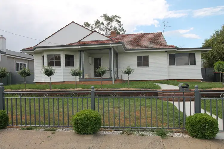 7 High Street, Inverell NSW 2360