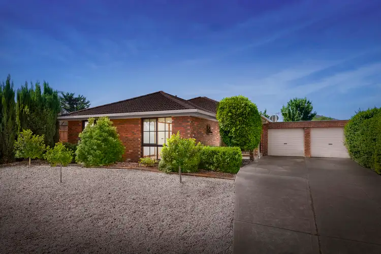 52 Dunrossil Drive, Sunbury VIC 3429