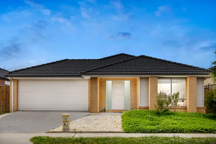 6 Saltmarsh Crescent, Point Cook VIC 3030