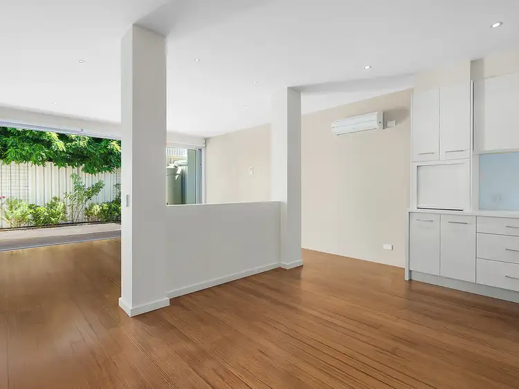 Fourth view of Homely townhouse listing, 2/26 Emma Street, Seddon VIC 3011