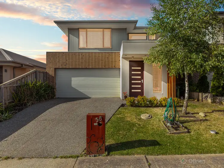 58 Ellaroo Circuit, Clyde North VIC 3978