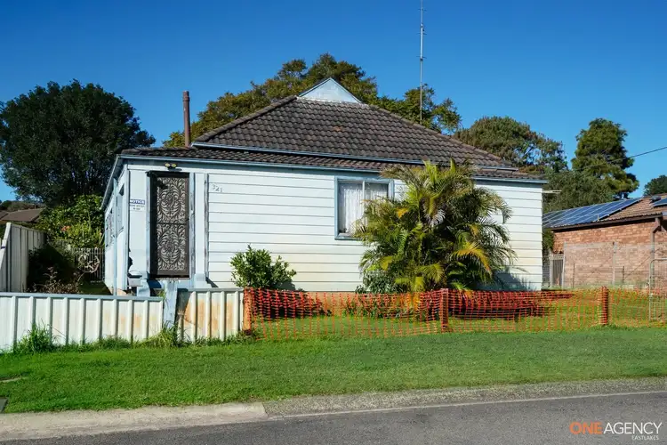 Fourth view of Homely house listing, 321 Old Pacific Highway, Swansea NSW 2281