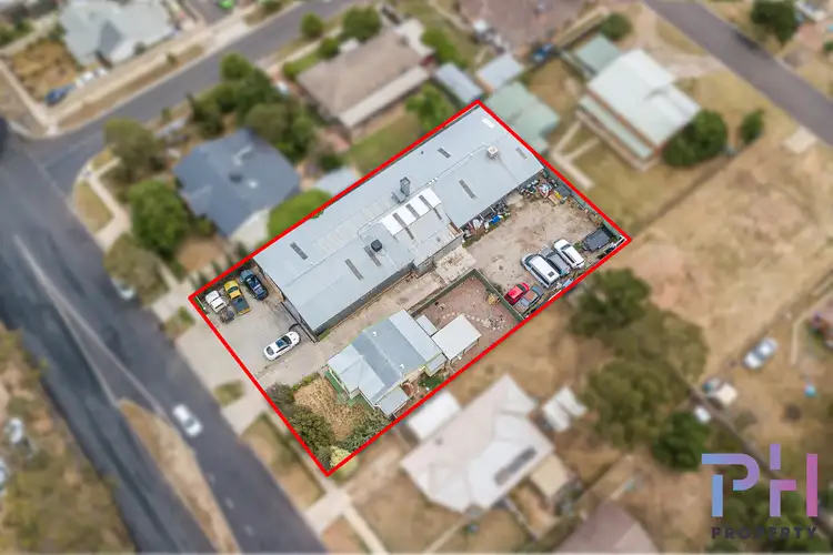 25 Short Street, Kangaroo Flat VIC 3555