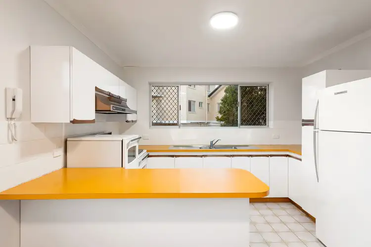 Fifth view of Homely unit listing, 3/25 Kirkland Avenue, Coorparoo QLD 4151