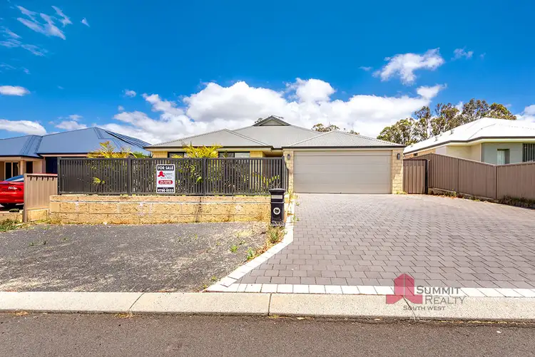 6 Merton Avenue, College Grove WA 6230