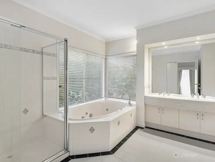 Fourth view of Homely house listing, 10 Jamieson Way, Berwick VIC 3806