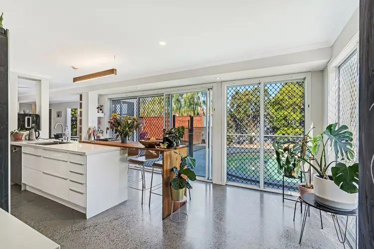 2 Blaxland Street, Capalaba QLD 4157